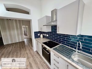 Kitchen- click for photo gallery